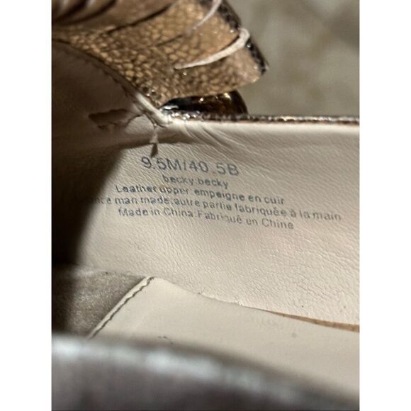 Karl Lagerfeld Pearl-Trimmed Metallic Bronze Fringe Loafers Size 9.5M - Picture 7 of 10